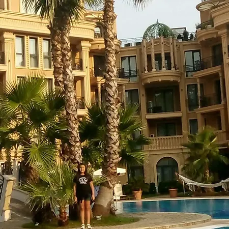 Aphrodite Gardens Apart